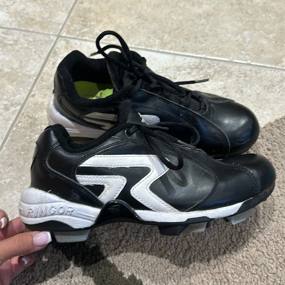 🥎Ringor Molded Cleats - Picture 1 of 6